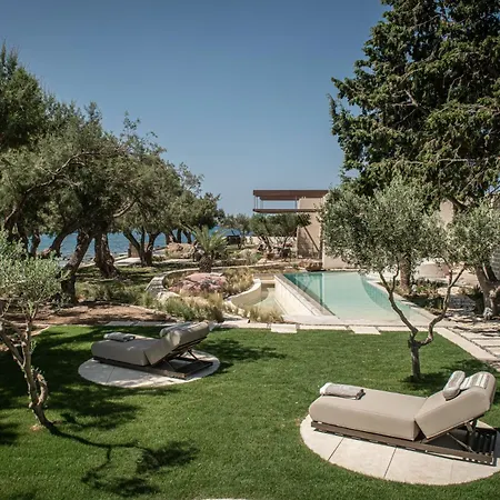 The Echo Of The Sea - Beachfront Luxury Villa *
